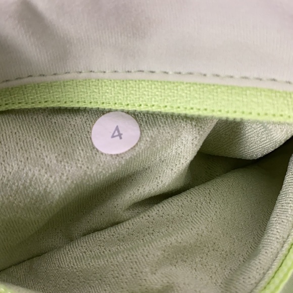 Lululemon women’s pace setter skirt size 4 Tall - Picture 9 of 12